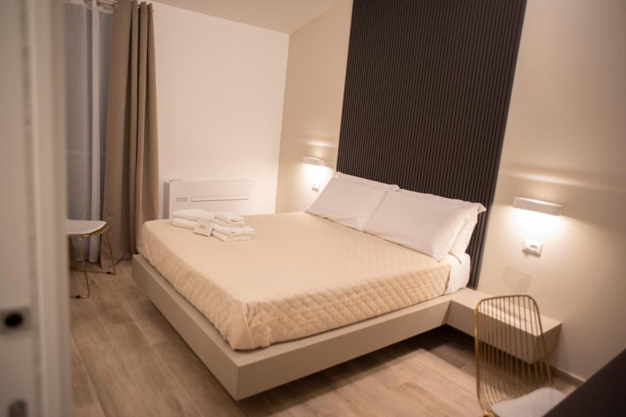 House Room Civico 56 Crotone Exterior photo